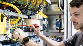 Kundendienst & Hotline für WALTER Maschinen
